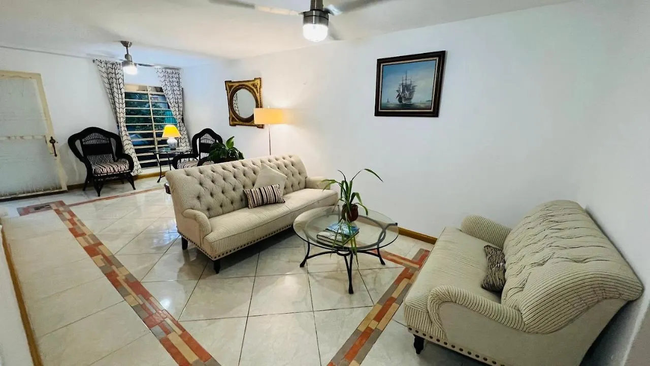 Apartment House Near Central Park Merida With Pool